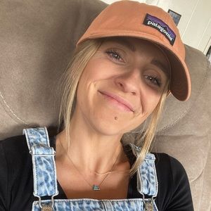 Meet your Posher, Leah